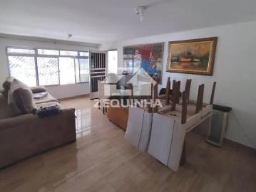Casa para Aluguel com 2 quartos, 180 m² por R$ 3.000