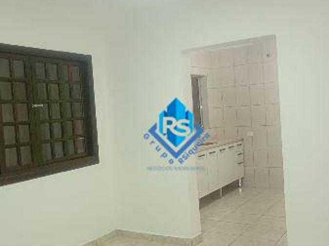 Casa para Aluguel com 2 quartos, 100 m² por R$ 1.350