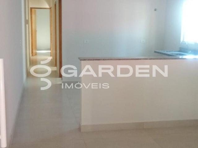 Casa para Aluguel com 2 quartos, 100 m² por R$ 2.600