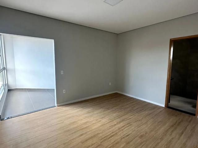 Casa para Aluguel com 2 quartos, 100 m² por R$ 3.500