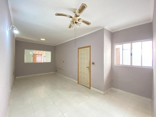 Casa para Aluguel com 2 quartos, 100 m² por R$ 3.500