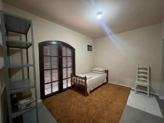 Casa para Aluguel com 2 quartos, 100 m² por R$ 3.800