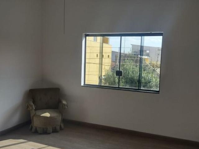 Casa para Aluguel com 2 quartos, 120 m² por R$ 3.200
