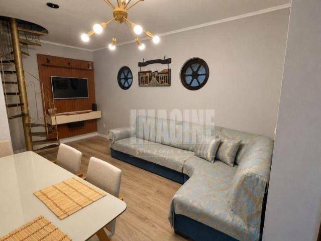 Casa para Aluguel com 2 quartos, 130 m² por R$ 3.700