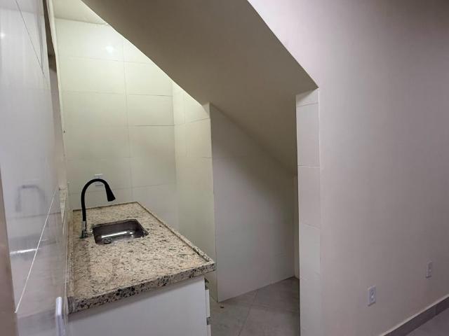 Casa para Aluguel com 2 quartos, 20 m² por R$ 1.800