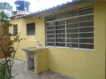 Casa para Aluguel com 2 quartos, 45 m² por R$ 2.400