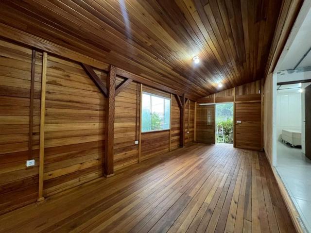 Casa para Aluguel com 2 quartos, 40 m² por R$ 3.000