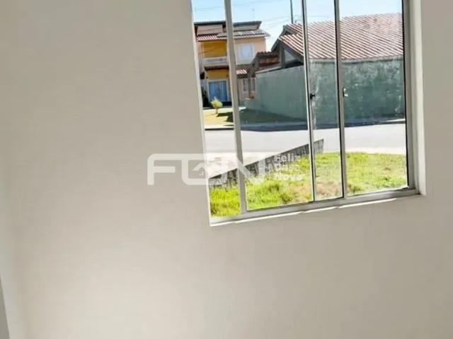 Casa para Aluguel com 2 quartos, 52 m² por R$ 2.500
