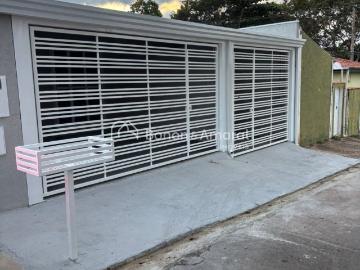 Casa para Aluguel com 2 quartos, 65 m² por R$ 2.750