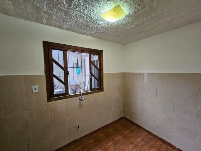 Casa para Aluguel com 2 quartos, 60 m² por R$ 2.400