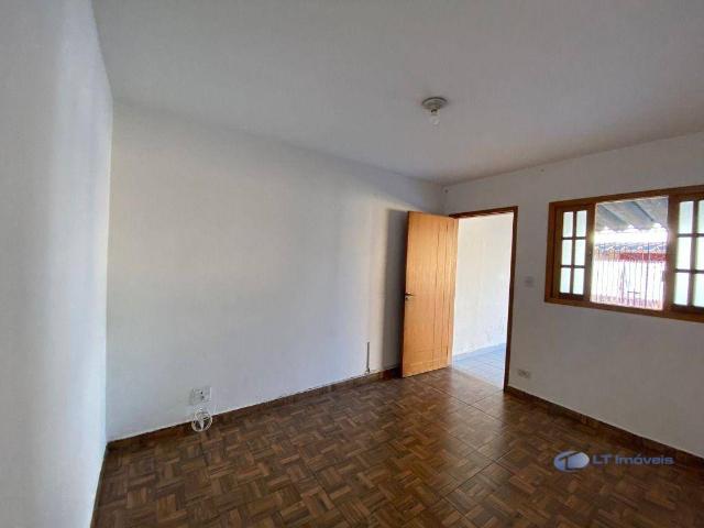 Casa para Aluguel com 2 quartos, 70 m² por R$ 1.900