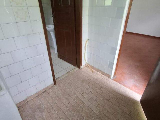 Casa para Aluguel com 2 quartos, 70 m² por R$ 2.000