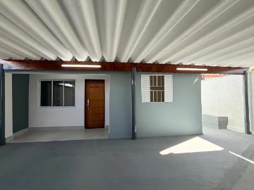 Casa para Aluguel com 2 quartos, 71 m² por R$ 2.400