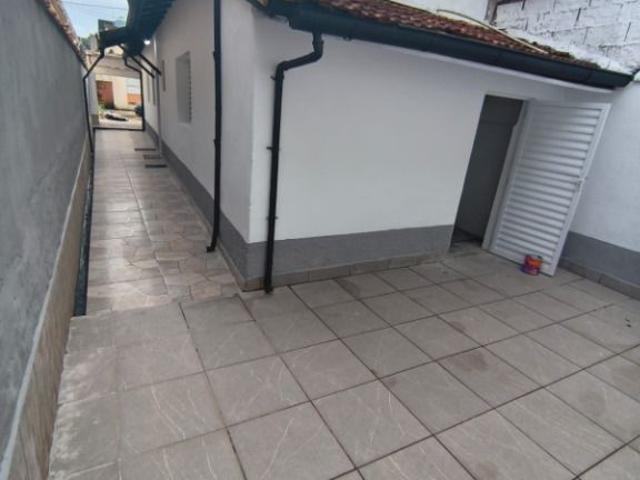 Casa para Aluguel com 2 quartos, 73 m² por R$ 3.800