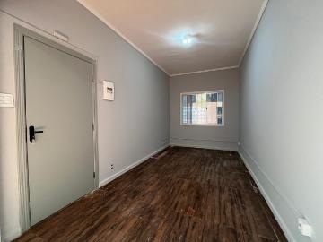 Casa para Aluguel com 2 quartos, 85 m² por R$ 3.800