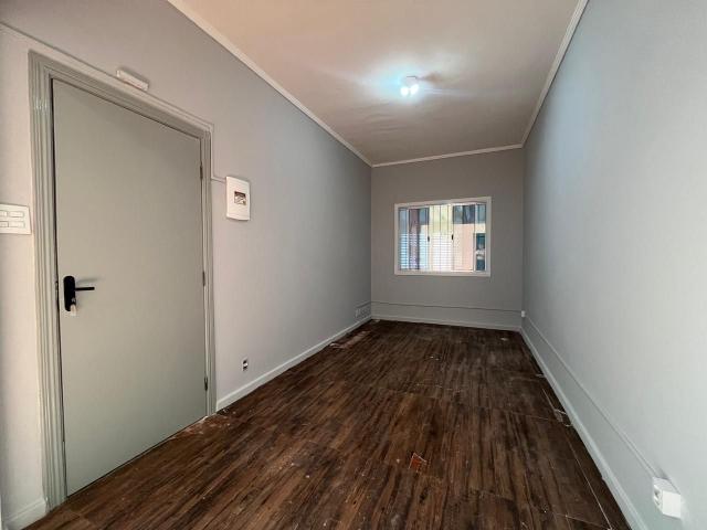 Casa para Aluguel com 2 quartos, 85 m² por R$ 3.800
