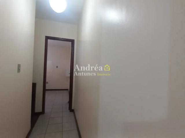 Casa para Aluguel com 2 quartos, 85 m² por R$ 1.500