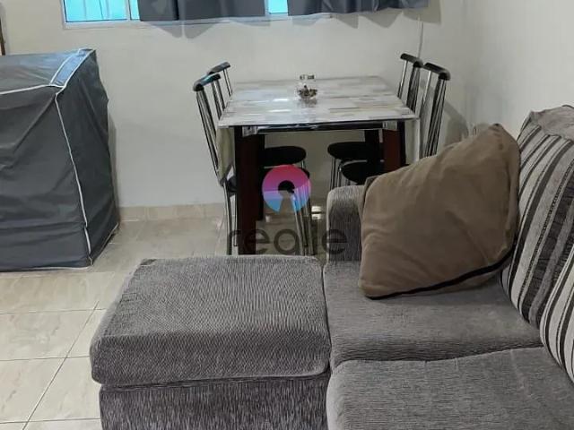 Casa para Aluguel com 2 quartos, 80 m² por R$ 3.300
