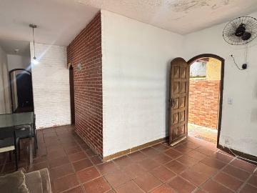 Casa para Aluguel com 2 quartos, 80 m² por R$ 4.900