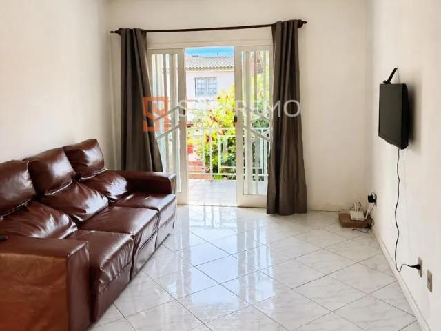 Casa para aluguel com 4 quartos, em Campeche com 160 m²