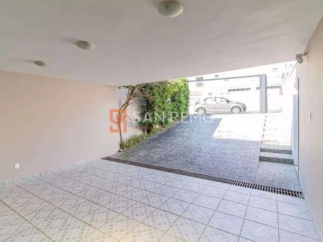 Casa para aluguel com 4 quartos, em Coqueiros com 328 m²