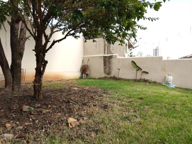 Casa para Aluguel com 4 quartos, 110 m² por R$ 4.200