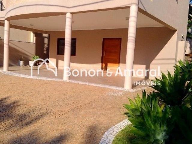 Casa para Aluguel com 4 quartos, 265 m² por R$ 7.000