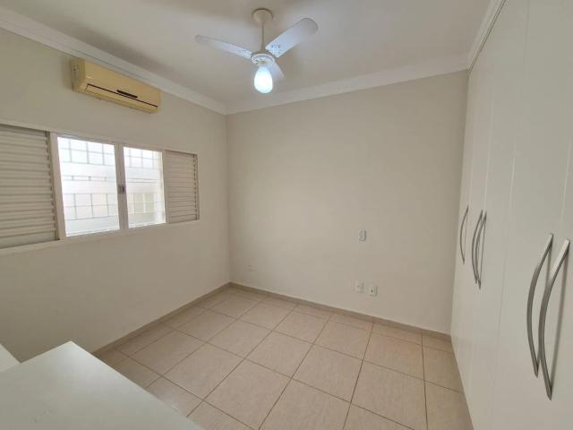 Casa para Aluguel com 4 quartos, 280 m² por R$ 7.000