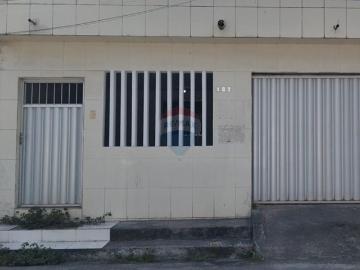 Casa para Aluguel com 4 quartos, 200 m² por R$ 3.200