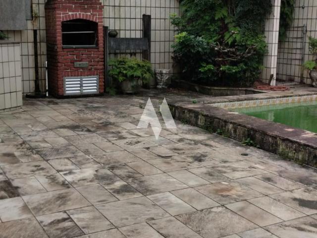 Casa para Aluguel com 4 quartos, 239 m² por R$ 9.660