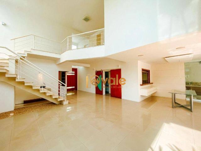 Casa para Aluguel com 4 quartos, 330 m² por R$ 15.000