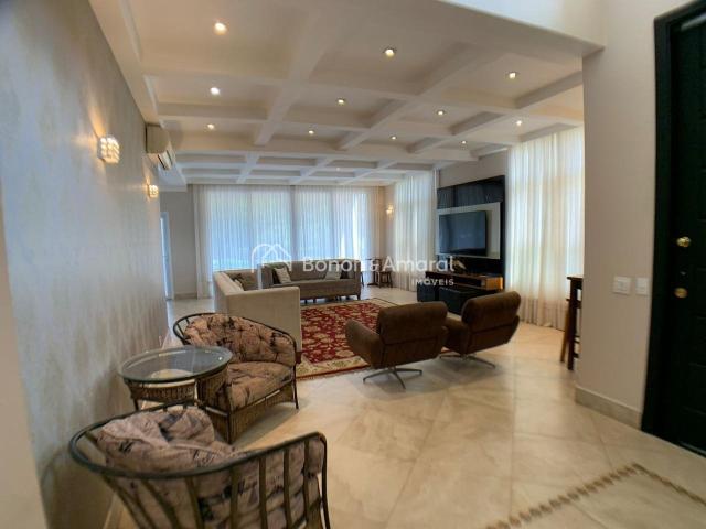 Casa para Aluguel com 4 quartos, 562 m² por R$ 28.000