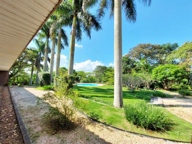 Casa para Aluguel com 4 quartos, 516 m² por R$ 20.000