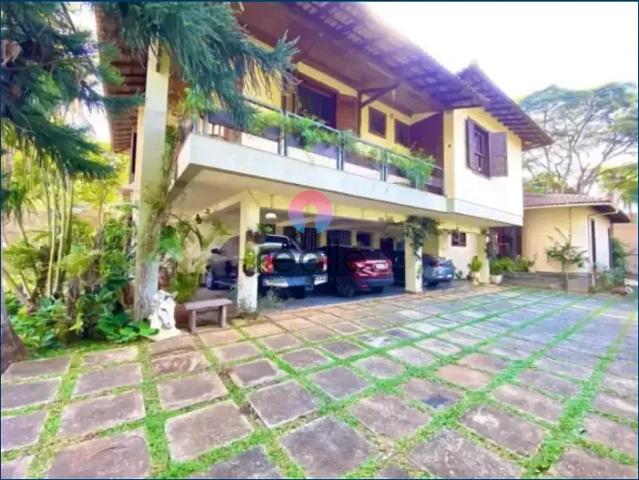 Casa para Aluguel com 4 quartos, 640 m² por R$ 16.000