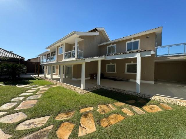 Casa para Aluguel com 4 quartos, 600 m² por R$ 30.000