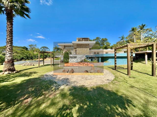 Casa para Aluguel com 4 quartos, 615 m² por R$ 30.860