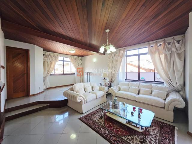 Casa para aluguel com 5 quartos, em Jardim Atlântico com 374 m²