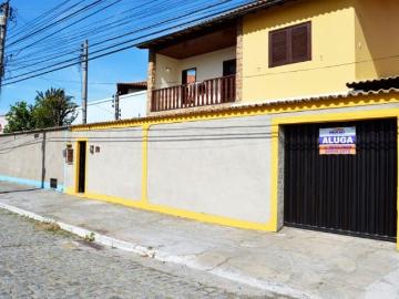 Casa para Aluguel com 5 quartos, 250 m² por R$ 4.600