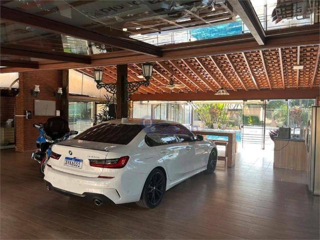 Casa para Aluguel com 5 quartos, 800 m² por R$ 40.000