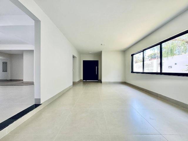 Casa para Aluguel com 6 quartos, 467 m² por R$ 12.000