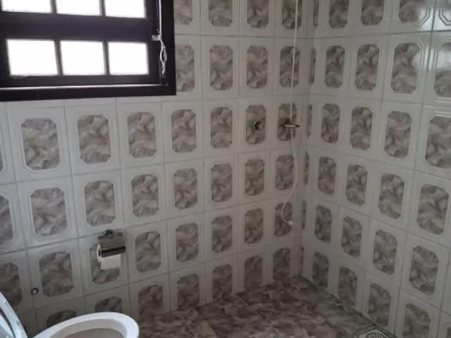 Casa para aluguel, na Água Limpa, reformada, com 3 quartos