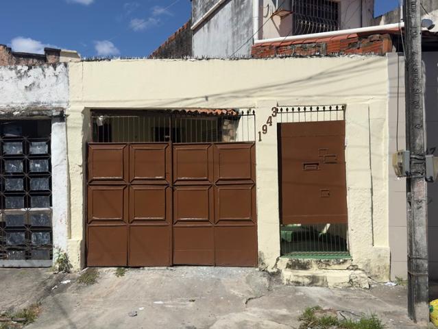 Casa para Aluguel no bairro Farias brito