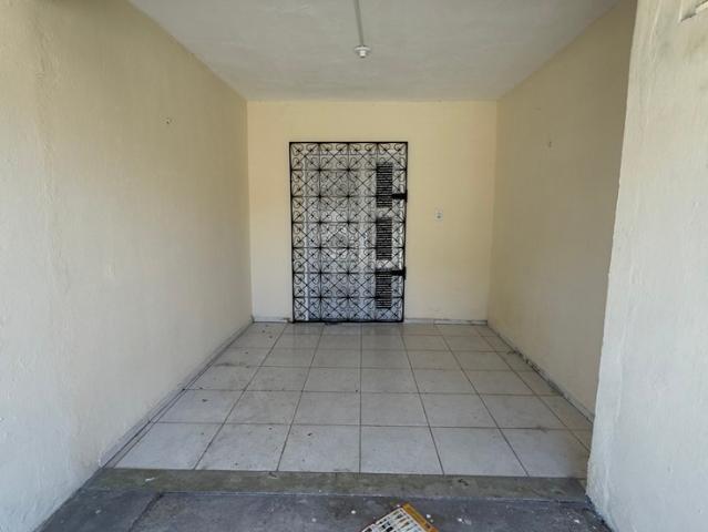 Casa para Aluguel no bairro Henrique jorge