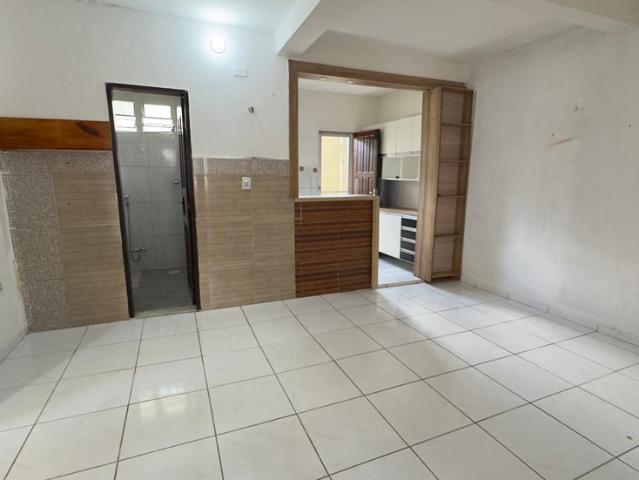 Casa para Aluguel no bairro Maraponga