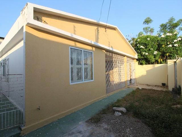 Casa para Aluguel no bairro Parangaba