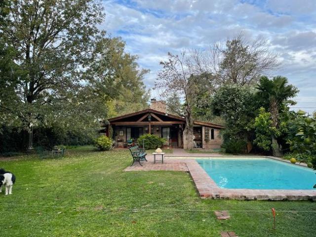 Casa para alquiler de verano en Bella Vista segunda de diciembre y enero Casa en Venta