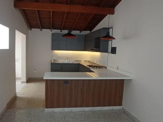 Casa para Arriendo, Código 3879