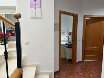 CASA PARA ENTRAR A VIVIR CAMPO DE LA VERDAD ZONA ALTA