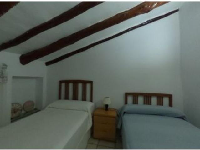 CASA PARA ENTRAR A VIVIR EN ZARZADILLA DE TOTANA QUE CONSTA DE CUATRO