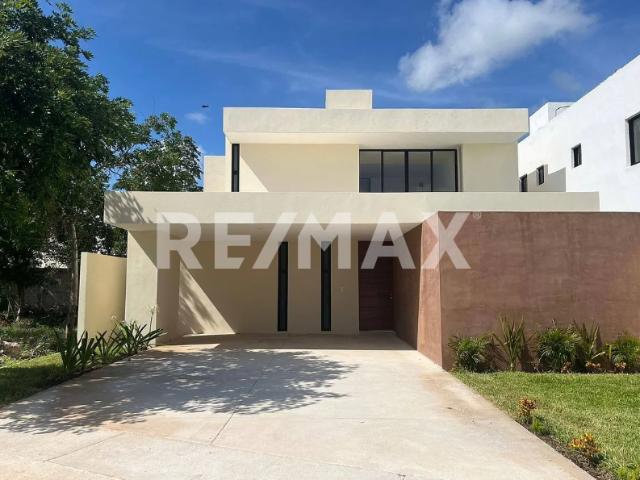 Casa para entrega inmediata en Parque Natura, Cholul